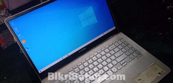 ASUS VivoBook S15